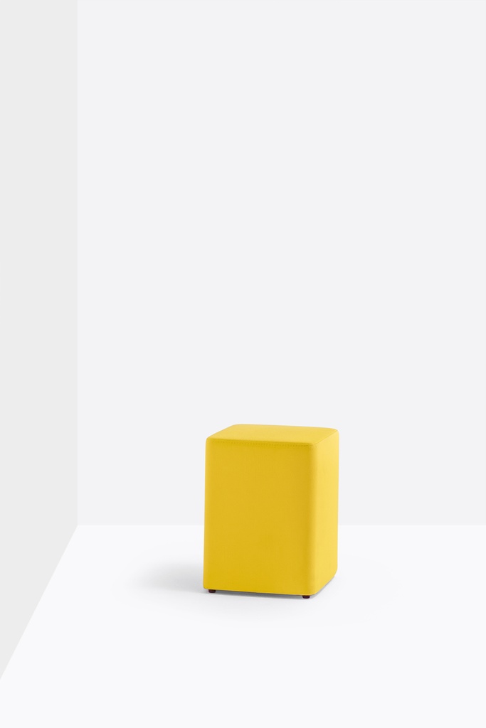 [320-Cat - Fabric-TBA-Fabric-TBA] Wow poef -  36 x 36 cm (L x B) (Nog te bepalen, Nog te bepalen)